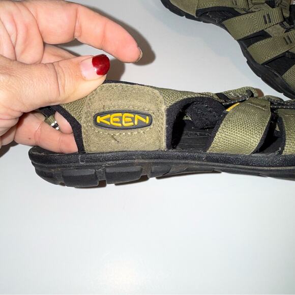 KEEN Mens Newport H2 Green Trail Hiking Sport gorpcore athletics sandals 8 main image 4